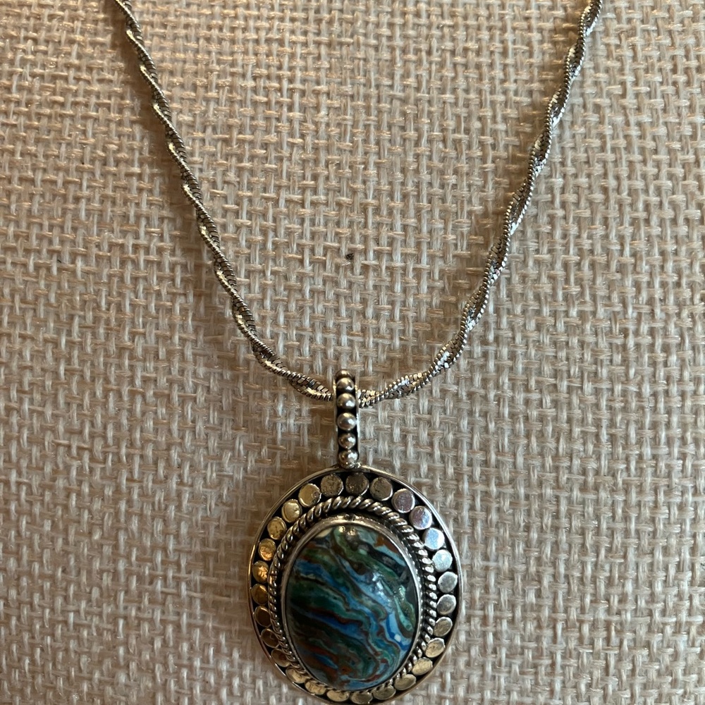 —————- SOLD—STERLING SILVER PENDANT ON STERLING CHAIN BEAUTIFUL BLUE/GREEN STONE - Picture 4 of 9